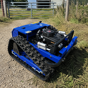 Tondeuse à gazon industrielle sur chenilles RC avec une largeur de coupe de 550 mm, un moteur Loncin de 224 cm³ et des chenilles en caoutchouc pour terrains en état d'abandon et broussailles. - Product Image 6