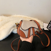 Tas Selempang Mini Warna Kontras, Tas Multifungsi Korea