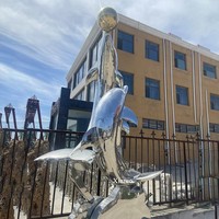 Grande sculpture de dauphin en acier inoxydable avec technique de moulage, taille sur mesure pour la décoration de place publique en extérieur