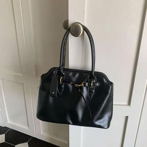 <b>Large</b> Capacity PU Leather Shoulder <b>Bag</b> with Buckle Detail Stylish Design for Shoulder and <b>Crossbody</b> Wear - Product Image 5