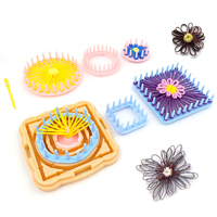Machine à tricoter manuelle portable pour fleurs, outil de tricot DIY pour laine, ensemble d'aiguilles carrées pour pulls, pour la création de fleurs et de boules en tricot et au crochet