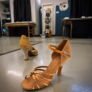 <span class=keywords><strong>Scarpe</strong></span> <span class=keywords><strong>da</strong></span> <span class=keywords><strong>ballo</strong></span> latino professionale <span class=keywords><strong>da</strong></span> <span class=keywords><strong>donna</strong></span> Evkoo con <span class=keywords><strong>scarpe</strong></span> <span class=keywords><strong>da</strong></span> <span class=keywords><strong>ballo</strong></span> Premium con strass - Product Image 5