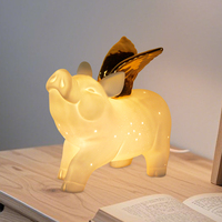 Nouvelle Arrivée Lampe de Bureau en Céramique Porcelaine Design Créatif Cochon Volant Animal Mignon Base d'ampoule E14 Flexible Décoration de Chevet pour Enfants
