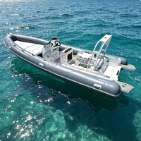 Nouveau RIB860 de 8,6 m, bateau pneumatique de luxe en fibre de verre, coque en V profond avec grand pont solaire pour la location de bateaux de plaisance en mer