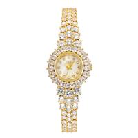 Montre en cuivre incrusté de zircon de haute qualité, de marque, élégante et raffinée pour femmes