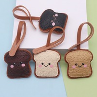 Correa de cordón con colgante de tostada Kawaii y cara sonriente para teléfono, insignia, mochila, llavero, accesorio de regalo con diseño de comida