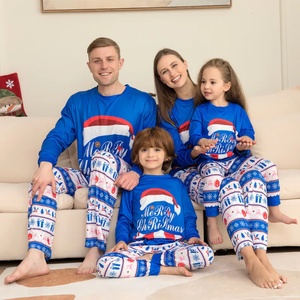 Conjunto de Pijamas Navideños Familiares a Juego, Pijamas de Algodón de Manga Larga con Estampado Azul, Ropa de Dormir Cálida de Invierno para Mujeres, Hombres y Niños - Product Image 1
