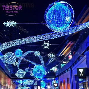 Décoration de poteau de rue de Noël pour éclairage LED extérieur et affichages commerciaux urbains - Product Image 2