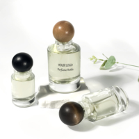 Bouteilles de vaporisateur d'atomiseur de parfum d'emballage cosmétique de conception unique 30ml 50ml 100ml bouteilles en verre de parfum faites sur commande