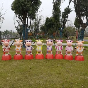 屋外のリビングサイズの庭の装飾等身大のグラスファイバー牛/雄牛/牛の像 - Product Image 1