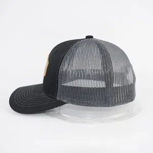Tùy chỉnh chất lượng cao PU da vá Trucker Hat bán buôn trống sâu phù hợp với logo dập nổi da vá Snapback lưới trucker mũ