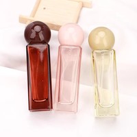Flacon de recharge de parfum carré 30 ml en verre haut de gamme, flacon de voyage exquis, flacon de parfum vide, vaporisateur de recharge de parfum, dispositif de pulvérisation