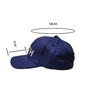 Casquette de baseball classique brodée avec logo, en coton de qualité, pour le sport et la course, avec impression en relief, idéale pour les contextes professionnels formels - Product Image 4