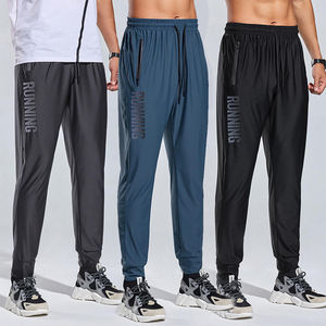 Pantalones negros para hombre, pantalones elásticos con logotipo personalizado, pantalones de gimnasio para correr, pantalones de secado rápido de nailon y LICRA para hombre - Product Image 4
