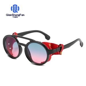 Nouvelles lunettes de soleil <span class=keywords><strong>steampunk</strong></span> pour hommes, lunettes de soleil personnalisées en similicuir avec rivets, lunettes de soleil rétro rondes pour femmes, double pont - Product Image 4
