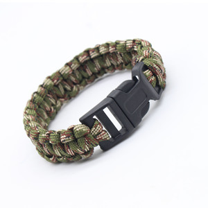 Braccialetto Multifunzione in <span class=keywords><strong>Paracord</strong></span> per Emergenze, Strumento EDC per Sopravvivenza all'Aperto con Raschietto, Fischietto e Fibbia - Product Image 3
