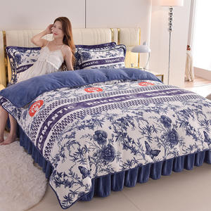 Set di 4 Pezzi in Pile Latte Ispessito, Stile Copriletto con Gonna, Copripiumino e Lenzuolo, Qualità Autunnale, Resistente all'Acqua, Imbottitura in Lana, Tre Pezzi per Neonati - Product Image 2