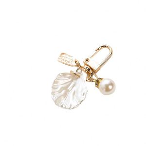 Elegant Letter Label Women Girls Pearls <b>Key</b> <b>Chain</b> Handbag Hanging Pendant Keyring Heart Shell Pendant Keychain - Product Image 5