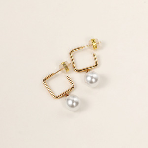Orecchini a Perno Geometrici con Perle, Orecchini Pendenti Lunghi Minimalisti, Gioielli Eleganti da Donna - Product Image 5