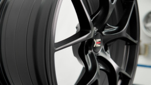 Rueda de Aleación Japonesa Negra Flow Formed Rid Ria 5X108 5X112 5X114.3 5X120 para Autos de Pasajeros y Carreras, para BMW y Audi, Rin de 18, 19 y 20 Pulgadas - Product Image 4