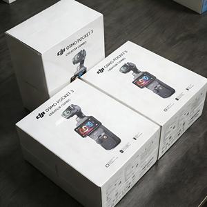 <span class=keywords><strong>Osmo</strong></span> <span class=keywords><strong>Pocket</strong></span> 3 Combo Creator. Cámara de Bolsillo con CMOS de 1 Pulgada, Pantalla de 2 Pulgadas y Disparo Horizontal-Vertical, Gimbal de 3 Ejes, ActiveTrack 6 - Product Image 1