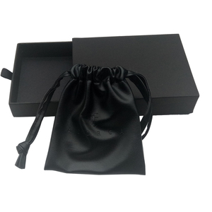 Boîte d'emballage de <span class=keywords><strong>bijoux</strong></span> personnalisée en usine, noire, unique, <span class=keywords><strong>pour</strong></span> bague et collier <span class=keywords><strong>pour</strong></span> <span class=keywords><strong>homme</strong></span>, cadeau - Product Image 2