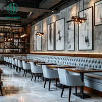 Mobilier commercial Ron Group pour hôtels et restaurants : Banquette en cuir capitonnée, table carrée en bois, chaise ergonomique