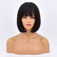 Perruque en cheveux humains élégante et tendance, courte, noire, de 12 pouces, fabriquée à la machine, avec frange pour femmes