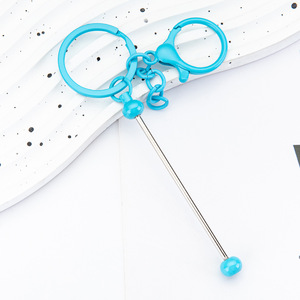 Porte-clés en métal dégradé faits à la main en gros avec des accents de perles, pendentifs élégants pour sac - Product Image 2