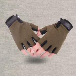 Venta al por mayor de ejercicio físico personalizado Cool Fighting Sword camuflaje gimnasio deportes tácticos guantes de medio dedo - Product Image 5