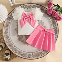 Ensemble 2 pièces pour bébé fille : Haut côtelé à nœud plume et jupe plissée rouge – Tenue d'été pour tout-petits pour fêtes