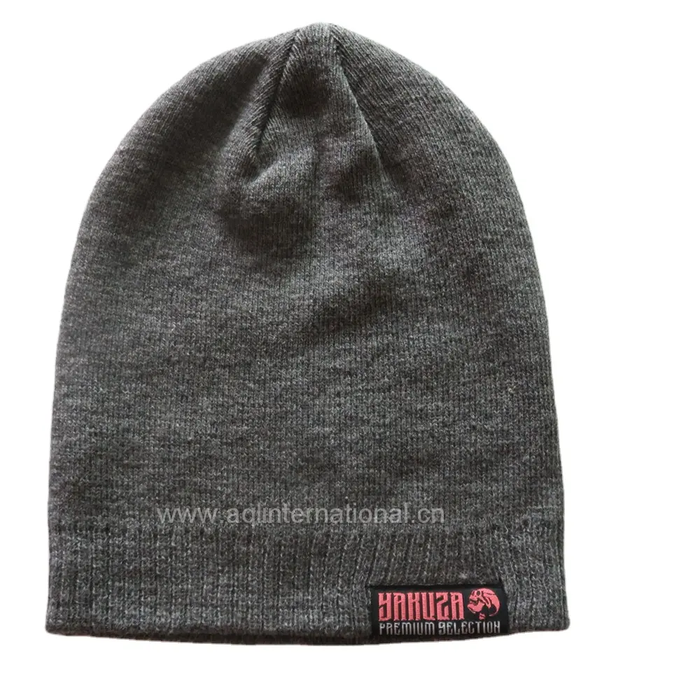 Vente en gros de bonnet d'hiver de haute qualité cool gris slouch beanie chapeau personnalisé tricoté pour hommes avec étiquette tissée