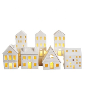 XINGYE personnalisé Desgin Noël Cheminée Table Céramique <span class=keywords><strong>Maison</strong></span> <span class=keywords><strong>Photophore</strong></span> Décorations Blanc Cottage Lanterne Ornement - Product Image 5