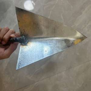 จอบสามเหลี่ยมอื่นๆ ขนาดเล็ก กลาง ใหญ่ สำหรับไถพรวนดิน ขุดร่อง ทำคันดิน คลายดิน ใช้ในฟาร์ม - Product Image 4