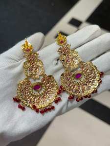 Boucles d'oreilles pendantes en laiton plaqué rhodium, imitation perle ovale sertie clos, bijoux tendance pour femme, mariage et soirée - Product Image 6
