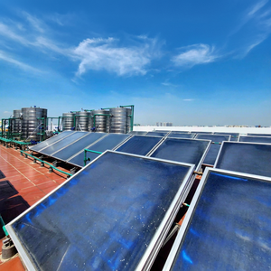 Collecteur solaire plat pressurisé industriel pour chauffage solaire extérieur à grande échelle, construction résistante aux intempéries - Product Image 1
