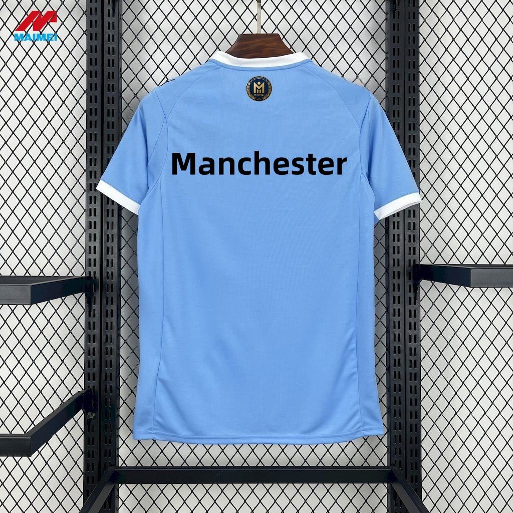 แมนเชสเตอร์ ซิตี้ 2526 ชุดเหย้า สีฟ้า