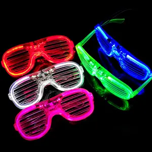 Tatil LED karanlık parti malzemeleri Glow deklanşör tonları LED güneş gözlüğü noel Light Up gözlük yeni yıl partisi için