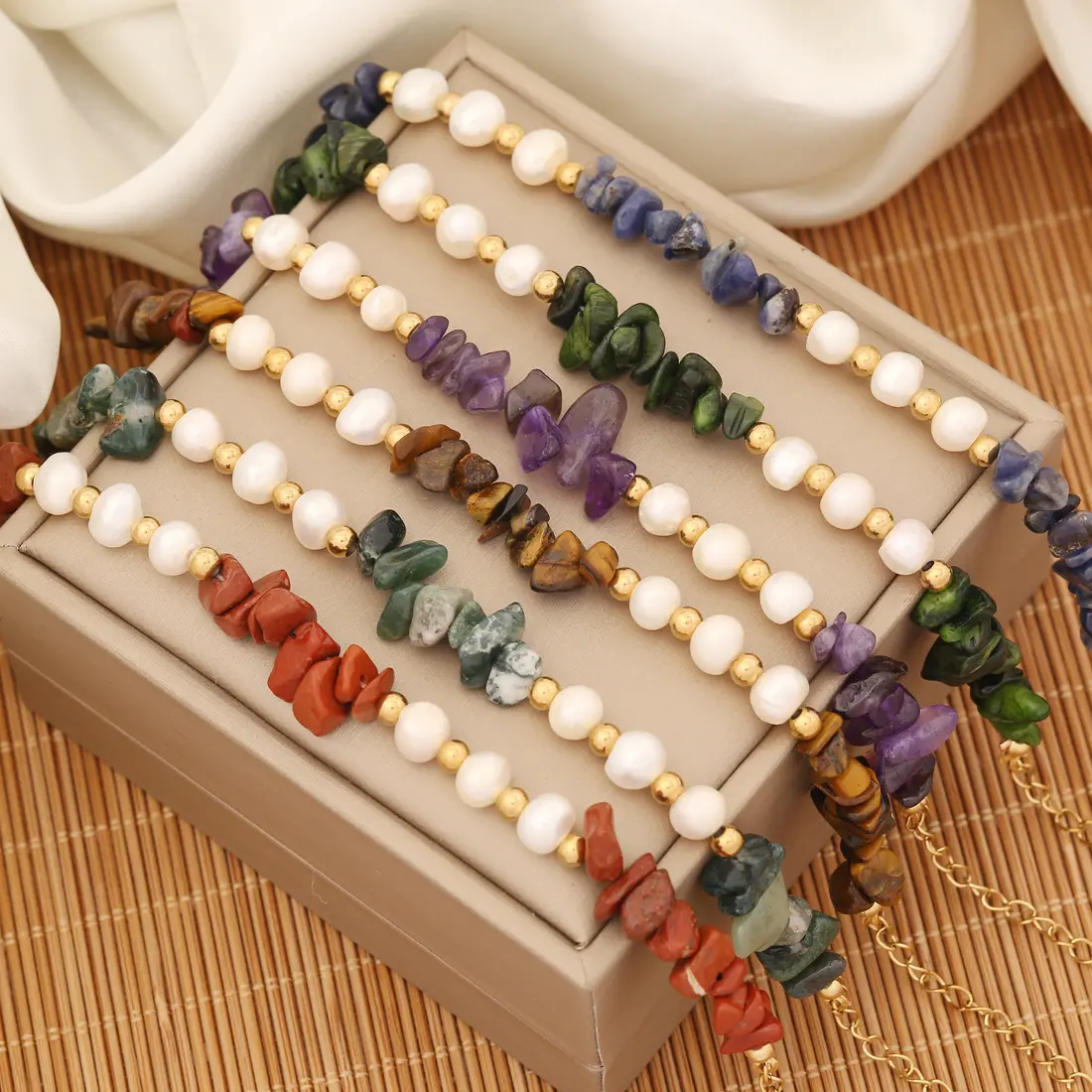 Natural Crystal Stone Beaded Stainless Steel Beads Bracelet for Women Irregular Stone Beads Pearl Fashion Healing Bracelet Gift