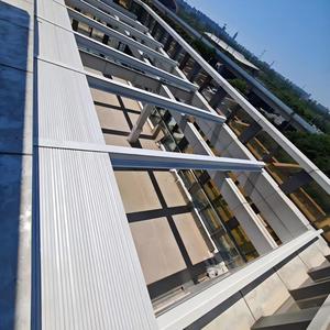 <span class=keywords><strong>Auvent</strong></span> motorisé télécommandé anti-UV en alliage d'aluminium <span class=keywords><strong>avec</strong></span> <span class=keywords><strong>moustiquaire</strong></span> à fermeture éclair et écran télescopique pour extérieur - Product Image 2