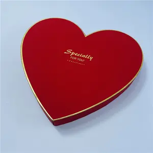 Бархатная ярко-красная перерабатываемая бумажная упаковка картонная коробка в форме сердца шоколад