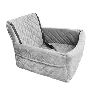 Siège rehausseur pour animaux de compagnie de voiture, amovible, chaud, confortable, imperméable, avec ceinture de sécurité, design robuste, pour les voyages des chats et des chiens - Product Image 2