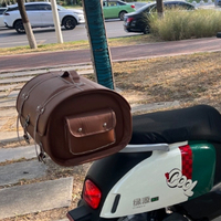 Sac arrière de moto imperméable et résistant à l'usure, grande capacité, en cuir PU, avec serrure à combinaison, poche latérale pour bouteille d'eau, style rétro