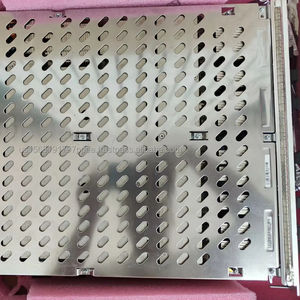 03050GQD CR9D00EKNB8Y Unidad de proceso de línea integrada L (1/2) Enrutador de 40 puertos 100GE/50GE-QSFP28 Enrutadores empresariales IP - Product Image 1