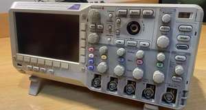 Tektronix MSO/DPO2000混合信号/デジタル蛍光オシロスコープ - Product Image 3