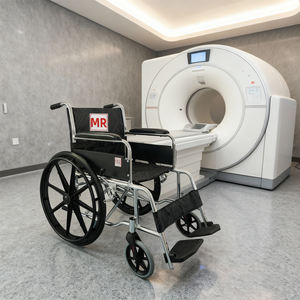 Fauteuil roulant pliable de 24 pouces avec grandes roues en alliage d'aluminium et repose-pieds, pour utilisation uniquement dans les services d'IRM - Product Image 1