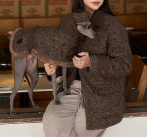 Hochwertige Passende Kleidung für Hund und Besitzer im Eleganten Stil mit Zeitlosem Klassischem Design - Product Image 1