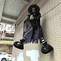 Accessoires de décoration d'Halloween Maison des fantômes Jouets d'horreur Vente en gros Intérieur Extérieur Article populaire Festival des fantômes Nouvelle Sorcière Fantôme suspendu
