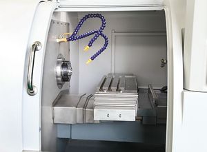 Tour à métaux automatique multifonctionnelle de type <span class=keywords><strong>suisse</strong></span> YH36A, <span class=keywords><strong>machine</strong></span> à tournage CNC, monophasée, type de rangée d'outils, micro-tour CNC avec chargeur de barres - Product Image 2