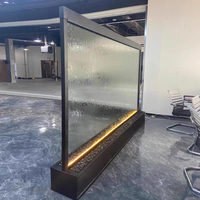 Cascade de verre, mur d'eau LED à changement de couleur, fontaine murale autoportante en verre pour hall d'hôtel
